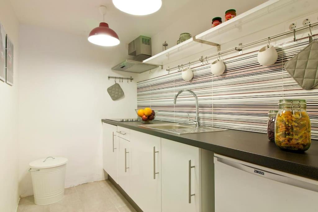 Lisbon Sant'Anna Apartments Rom bilde